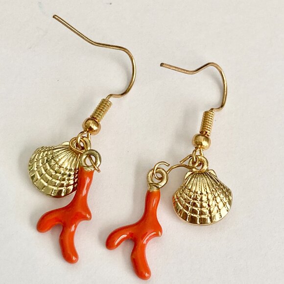 Gold Coral Sea Shell Charm Earrings Red Orange Island Beach Nautical Plated - Picture 6 of 8
